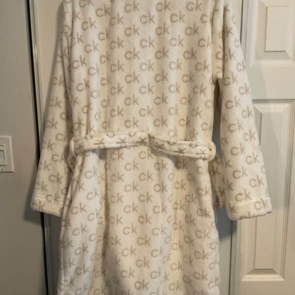 Calvin Klein Plush Terrycloth Bathrobe - Picture 2 of 3